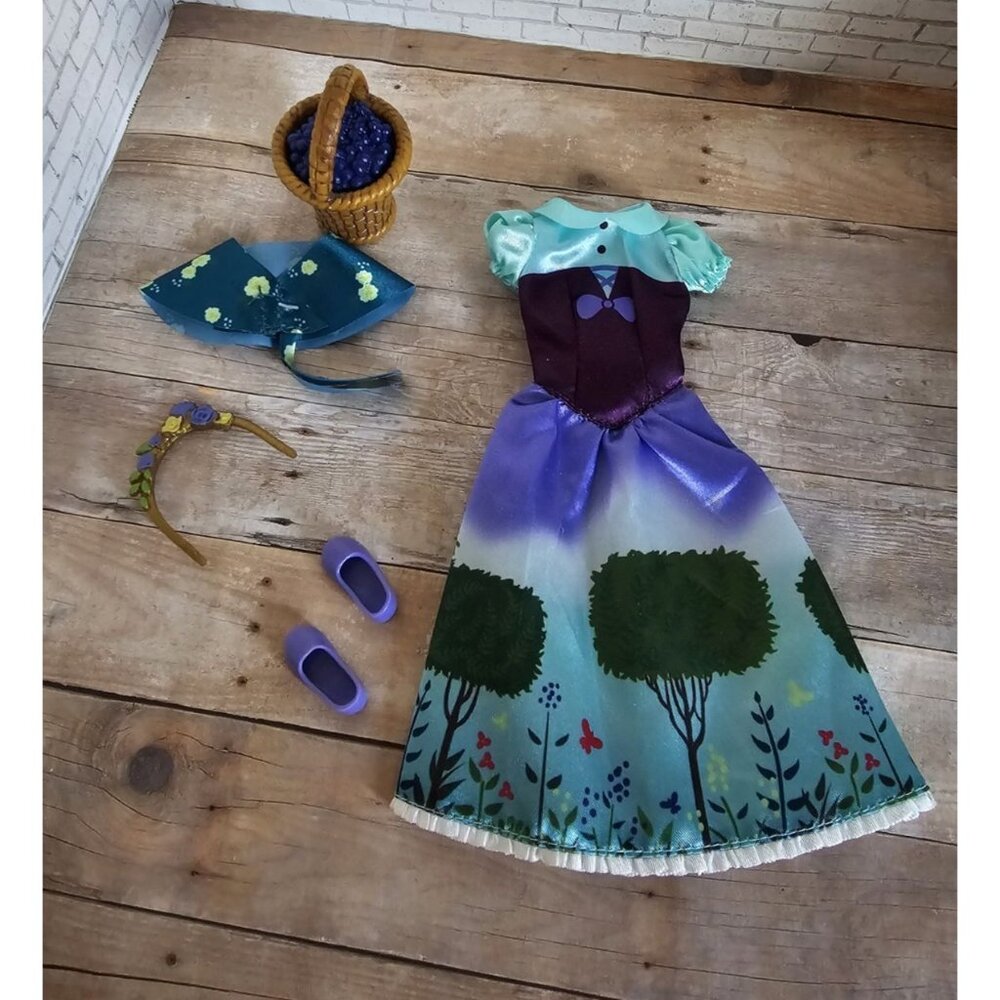 Disney Store Princess Aurora Sleeping Beauty Doll Dress Accessory Pack 11 Inch - Picture 1 of 2